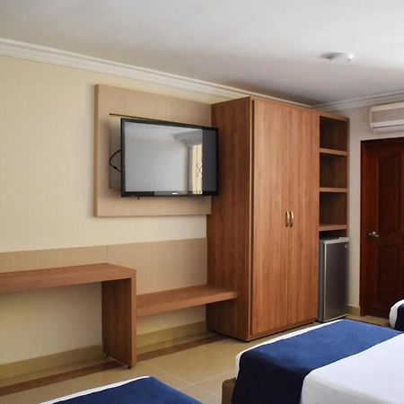 בארנקווילה Hotel Caribe 79 מראה חיצוני תמונה