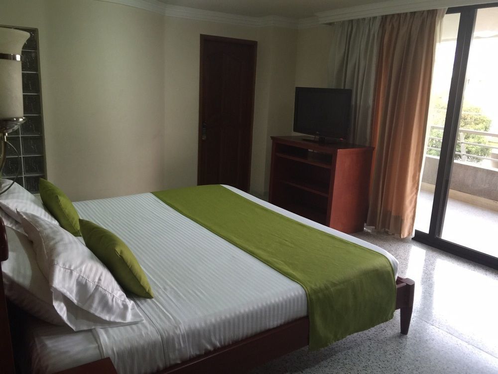 בארנקווילה Hotel Caribe 79 מראה חיצוני תמונה